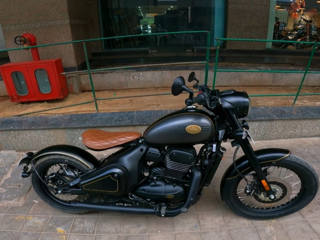 Jawa Perak: Stylish Bobber Bike, 334cc Engine and Great Performance – Know the Price!