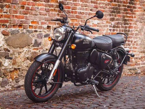 Bike lovers' heart beats increased after seeing Royal Enfield Classic 350!