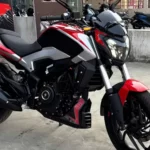 Seeing the Bajaj Dominar 400, bikers' hearts started racing!